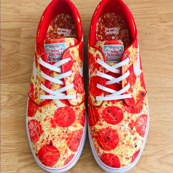 janoski pizza shoes